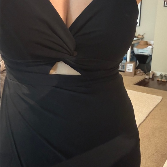 Black Formal Dress - Picture 12 of 13